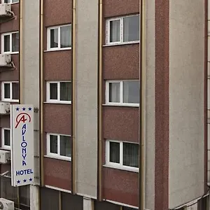Отель Avlonya